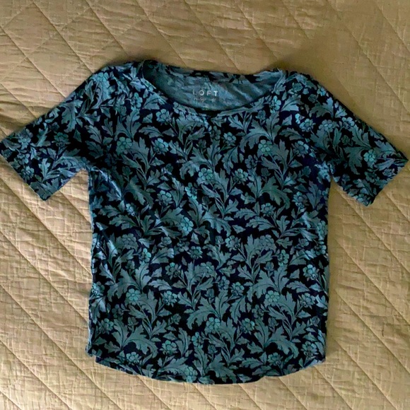 LOFT Tops - Loft, Blue Floral Top, Size M Petite